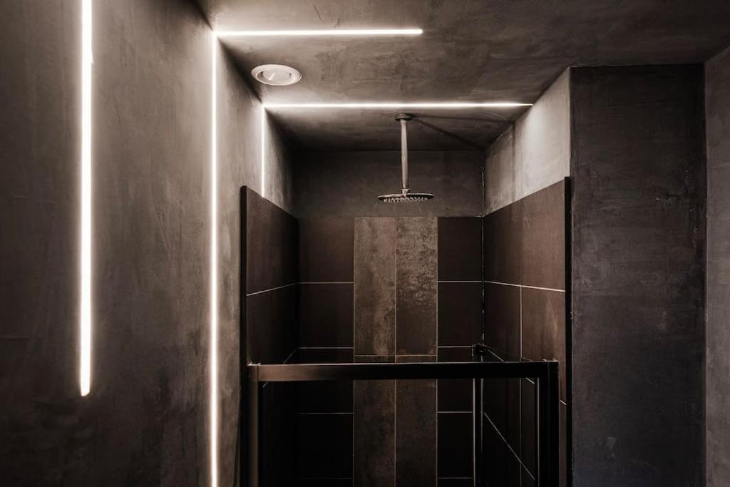 High End Free Parking Wifi Balcony Ensuite 첼튼엄 외부 사진